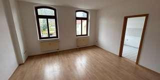 Top renovated 2-room apartment with fitted kitchen in Reichenbach