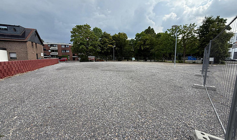 Open space in commercial area for rent!