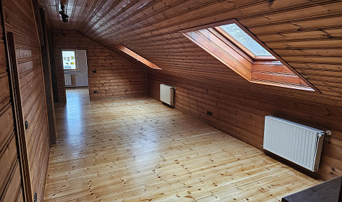 ~ Provisionsfrei ~ 91 m² Dachgeschosswohnung in Nieder-Hilbersheim