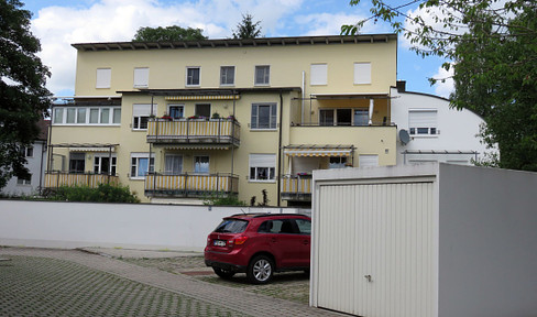 Besondere 3 Zimmer Maisonette-Wohnung mit Dachterrasse