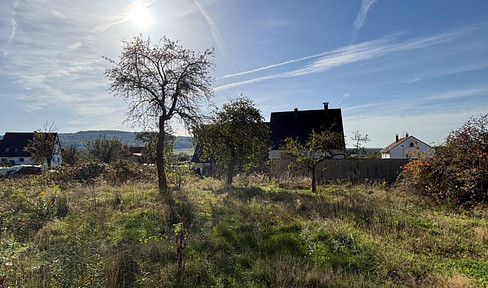 Idyllisches Grundstück für Einfamilien- Doppel- oder Mehrfamilienhaus