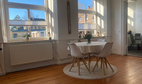 Highlight in der Altstadt ** historischer Saal ** 2,5-Zi Whg mit Domblick am Hafen ** renoviert