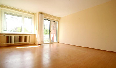 2-room apartment - balcony - garage - quiet and central