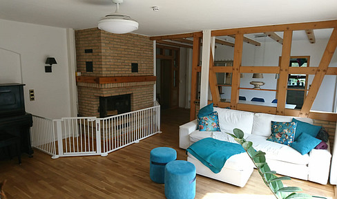 Sonnige EG-Wohnung mit EBK, Wannenbad, Kamin & Garten - von privat an privat