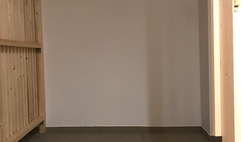 Storage room/archive/storage room/cellar/depot/storage unit