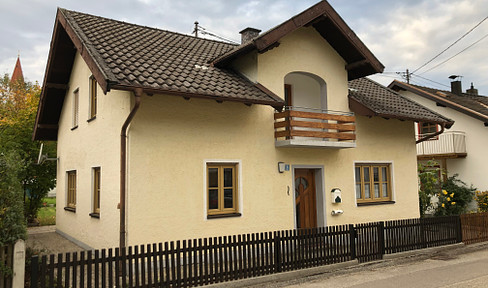 Detached house in the center of Isen