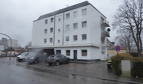 Free of brokerage Wahlstedt / Bad Segeberg ETW 85 sqm 3 rooms, VB,GWC,EBK all new FREE !!!