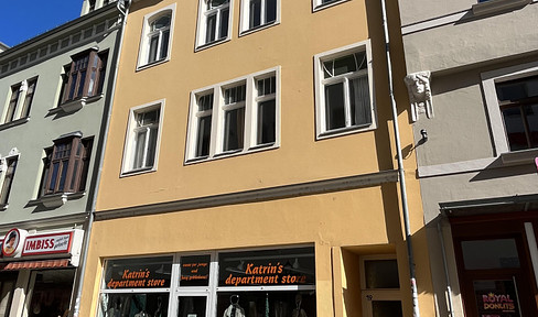 Residential and commercial building in the center of Zwickau - commission-free