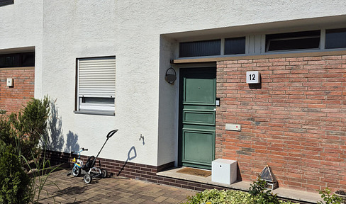 5.5-room, kitchen, bathroom mid-terrace house in Mannheim-Vogelstang