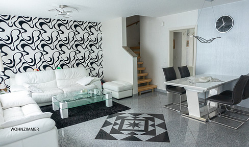 Visit the house on Tillypark and be amazed. Directly from the owner!