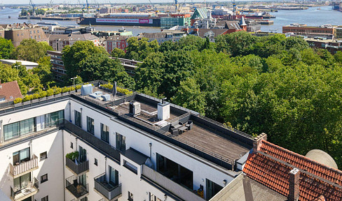 Commission-free penthouse with Elbe view