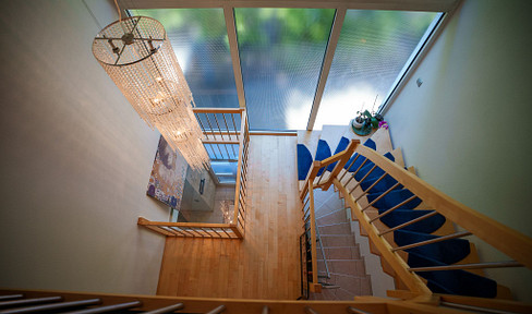Lots of space and luxury, affordable and ready to move in!