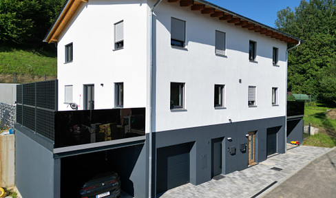 Zentrumsnahe Doppelhaushälften Schlüsselfertig inkl. Garage, Carport und Außenanlagen