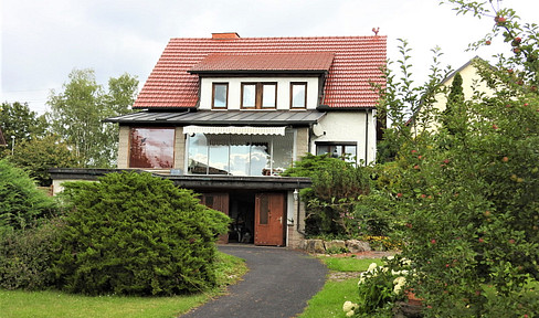 Detached house with large garden in Heldburg