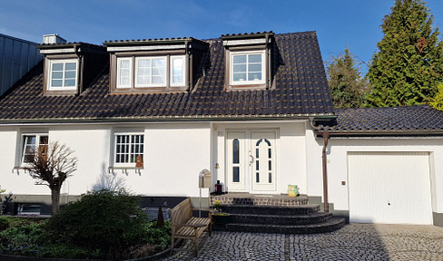 Semi-detached house in an absolutely quiet location in Cologne-Vogelsang.