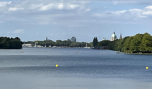 1st row Maschsee - Hanover-Südstadt