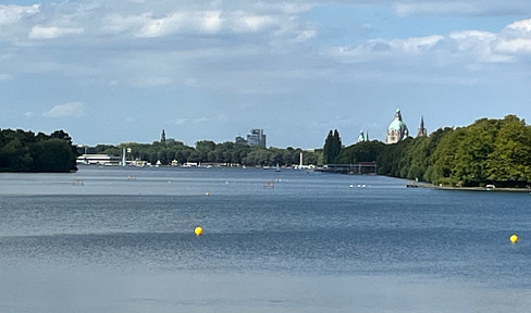 1st row Maschsee - Hanover-Südstadt