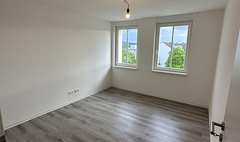 Refurbished 8-room apartment - view over Pforzheim