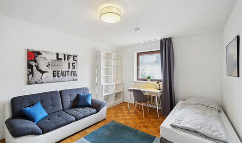 Attractive room in a shared apartment (16 m²) available from May 16, 2026 - includes TV, washing machine, and high-speed internet.