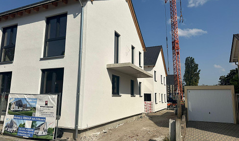 NEUBAU: modernes Haus! 158m² Doppelhaushälfte, schlüsselfertig