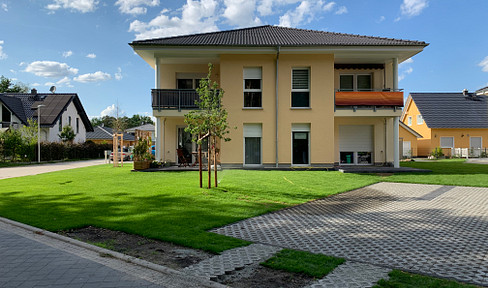 Apartment for rent in a quiet location by the lake with very good transport connections