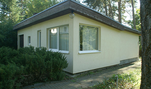 Grundstück mit Ferienhaus in ruhiger Lage von Wandlitz