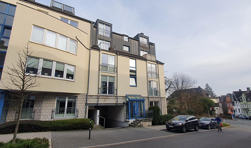 Double parking space + single parking space for rent in the center of Heiligenhaus