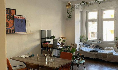 KA-Ost 2 room apartment near KIT, HS, main station