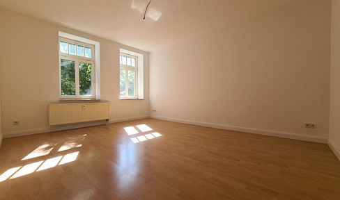 Modernisierte 3-Zimmer-Wohnung mit Balkon, Einbauküche & Gartennutzung am grünen Sonnenberg