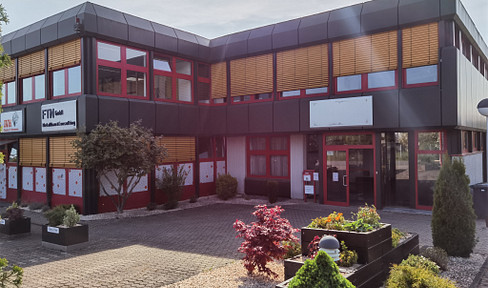 Verwaltungsgebäude, bei Bedarf mit kleiner Halle, Ortsteil 53577 Neustadt/Wied, zu vermieten