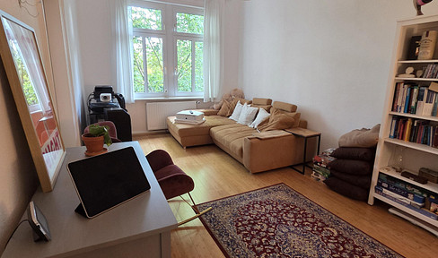 Spacious apartment in an old building with character in a prime city center location