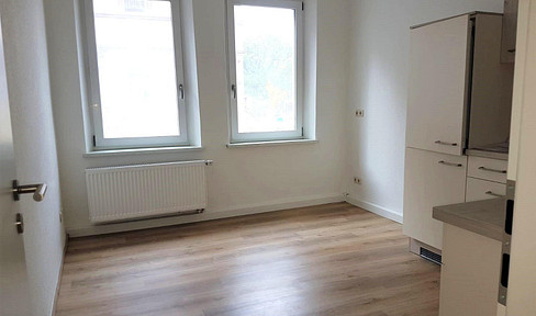 Sanierte 1-Zimmerwohnung  mit geräumiger Einbauküche und hellem Bad in St. Leonhard