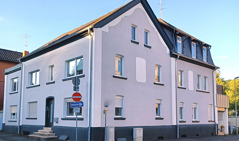 Attractive apartment building with commercial unit and development potential in Siegen-Geisweid