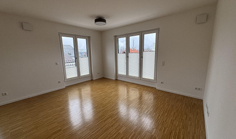 Penthouse - new build after first occupancy - spacious 2-room apartment - KfW 40+ standard EBK balcony