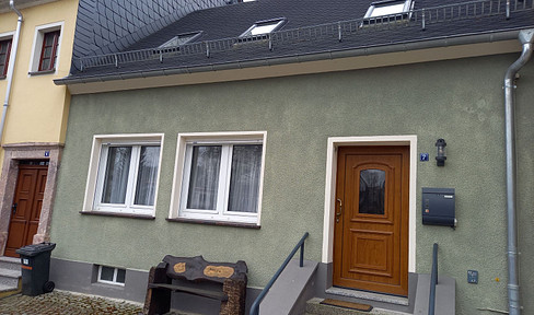Detached house in a fantastic location, modernly furnished and equipped