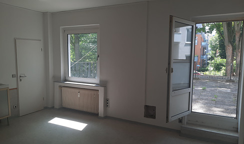 Attractive office/practice space 5 minutes walk to main train station