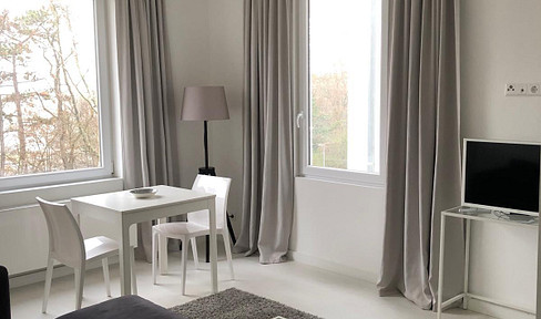 Modern and bright 2-room apartment in Stuttgart.