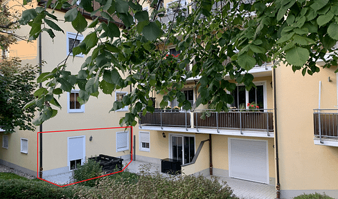 Gemütliche 2-Raum-Wohnung mit Terrasse & Einbauküche bei Bedarf