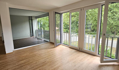 🌿Exklusives Wohnen im Grünen – wunderschöne 4,5-Zimmer-EG-Wohnung mit Privatsphäre & Loggia 🌿
