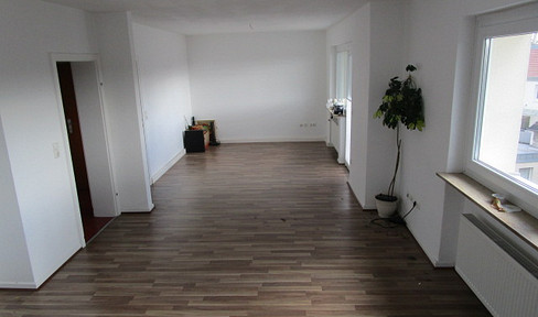 3,5 ZKB Giessen city center, 4th floor with south balcony, with distant view