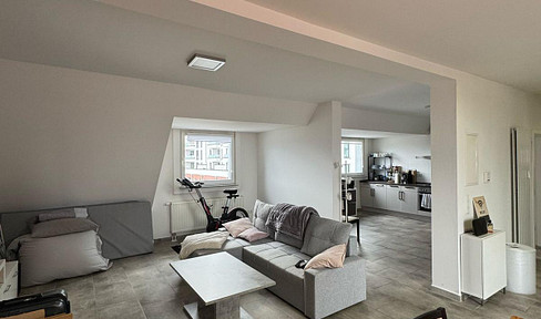 Traumhaft schöne Maisonette Wohnung mit Balkon