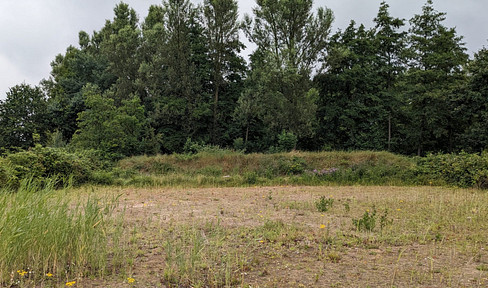 Large plot with planning permission, near Tostedt railroad station