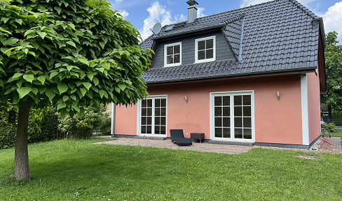 Detached house 131 m² + garden shed 24 m² in Schildow commission-free / vacant