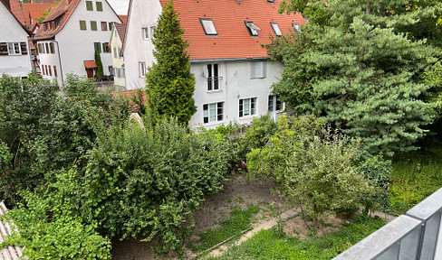 Spacious 3-room apartment in a fantastic central location.