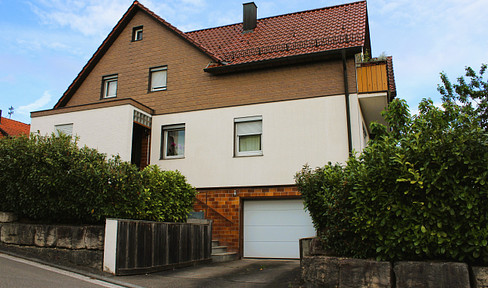 DHH von privat, ruhig gelegen, saniert, mit Garten und Garage