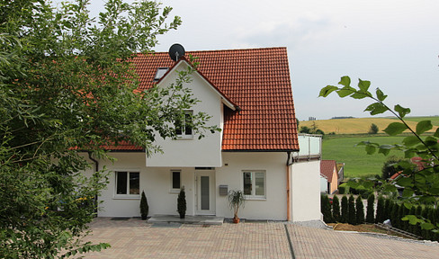 Very spacious apartment 205 sqm, 7 rooms, terrace, balcony, fitted kitchen, Rettenbach / Günzburg