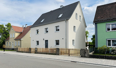 Renovated house, no commission – Space for two generations in Bechhofen.
