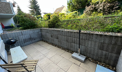 Quiet 2-room apartment for 1-2 person household, lots of daylight, terrace, renovated