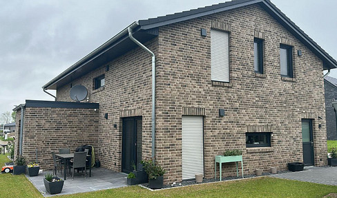 NEUWERTIG ! MODERNE DOPPELHAUSHÄLFTE / HAUS in HEMMOOR nähe STADE I CUXHAVEN