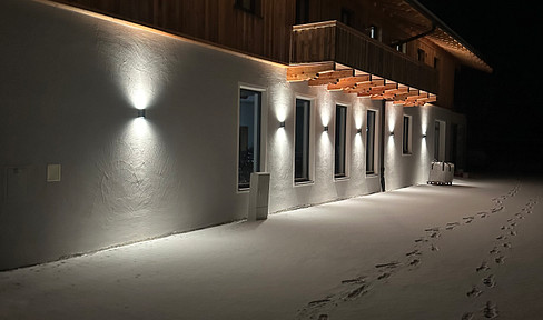 Wunderschöne Wohnung mit Balkon und Bergblick